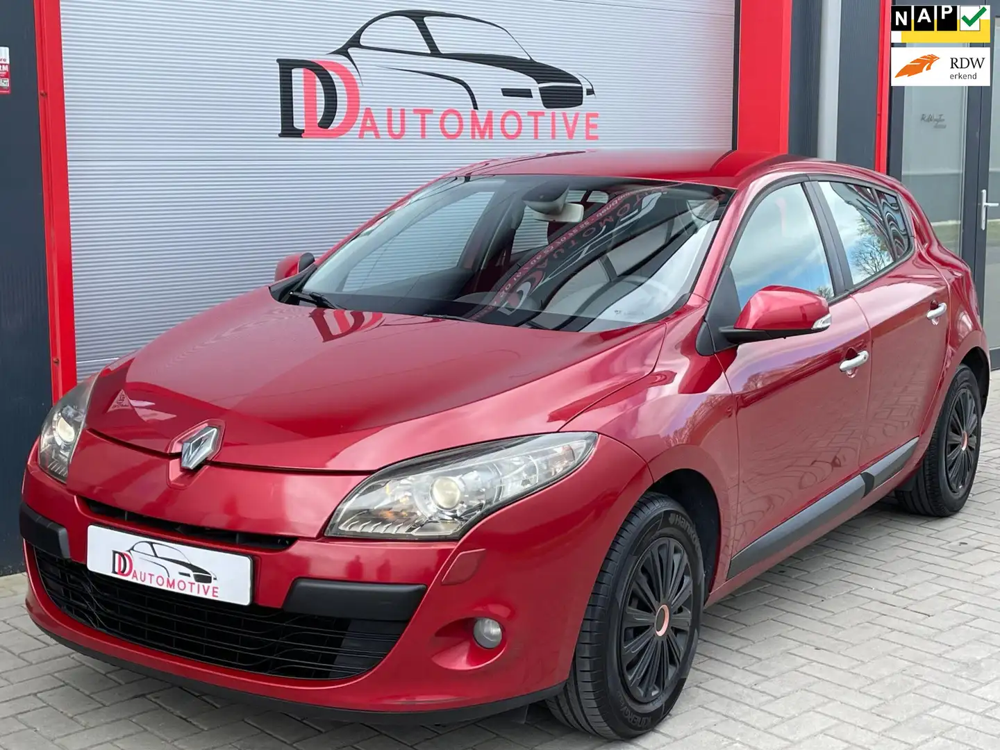Renault Megane 1.6 Expression TREKHAAK/XENON/KEYLESS/CLIMA Rot - 1