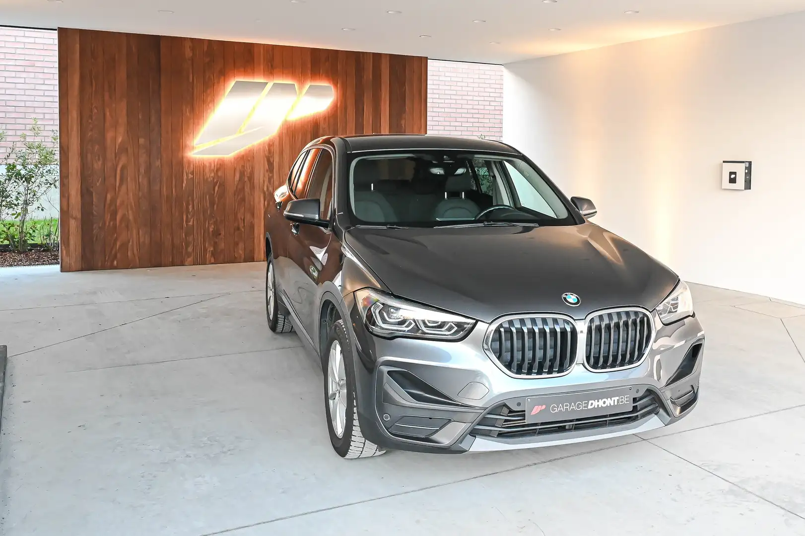 BMW X1 sDrive18i, Facelift, Camera, Zetelverwarming Gri - 1