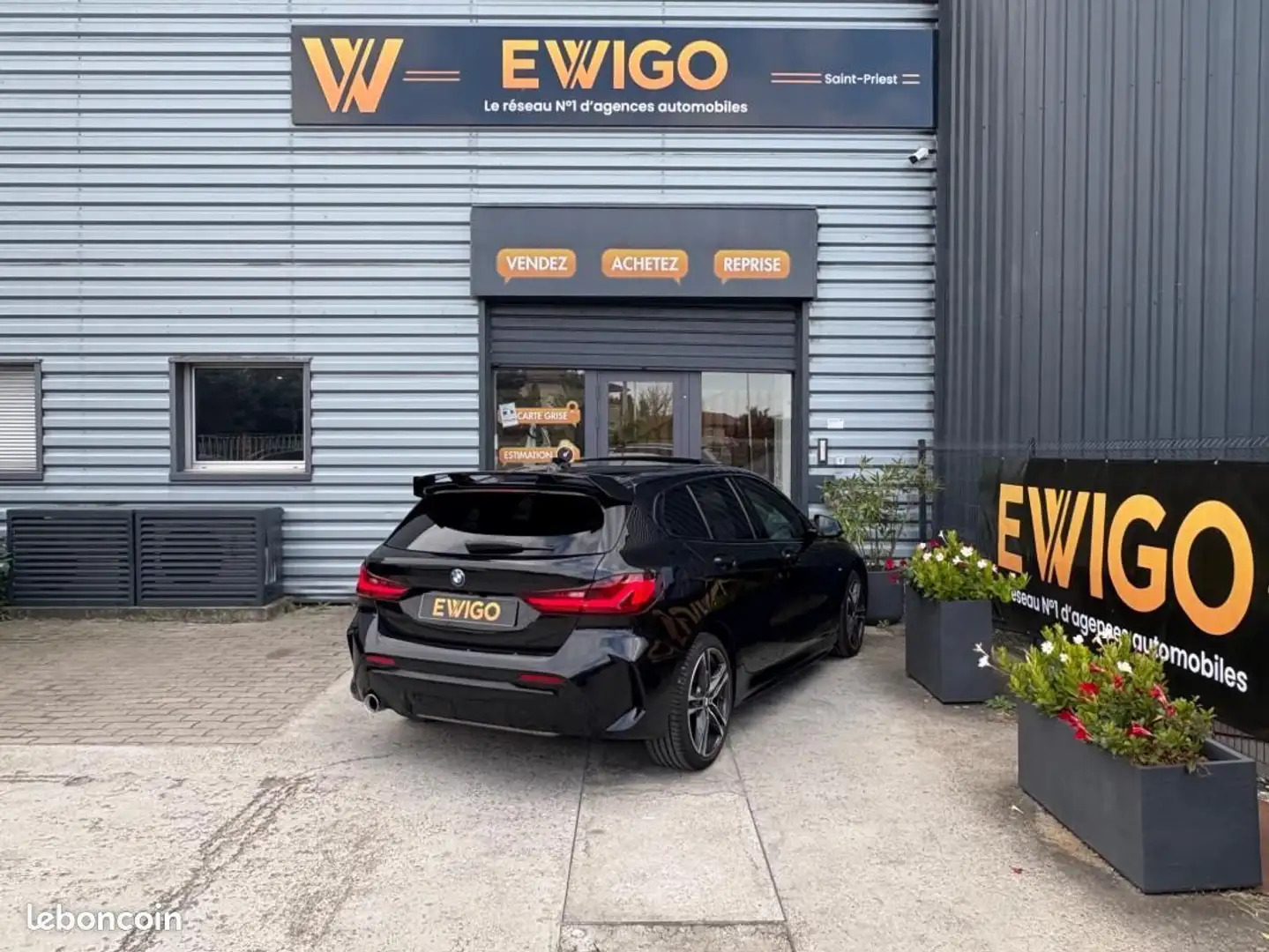 BMW 118 118 i F40 135ch M SPORT BVA Toit ouvrant- Sièges chauffants Noir - 2