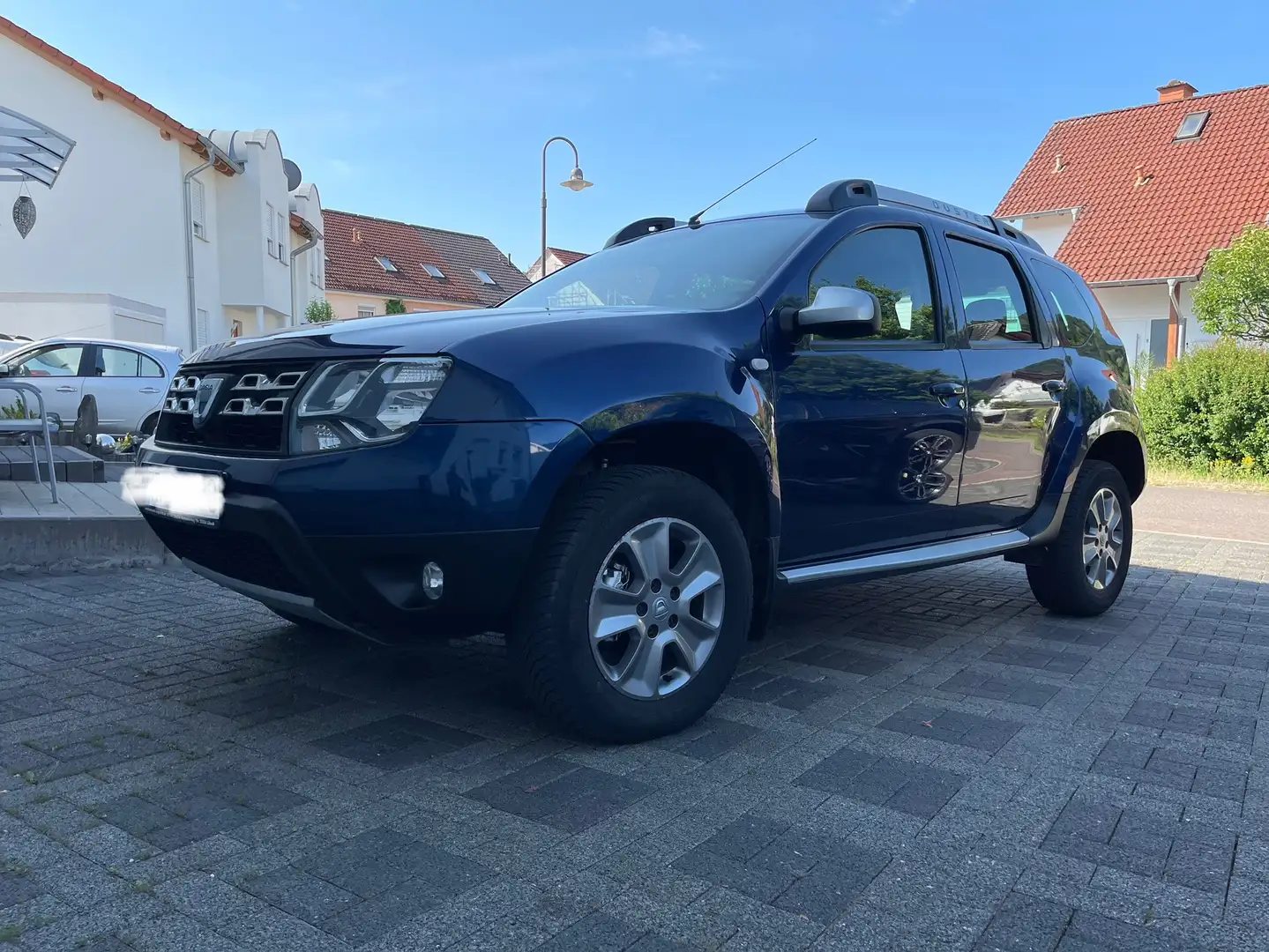 Dacia Duster Celebration 4x2 - 1