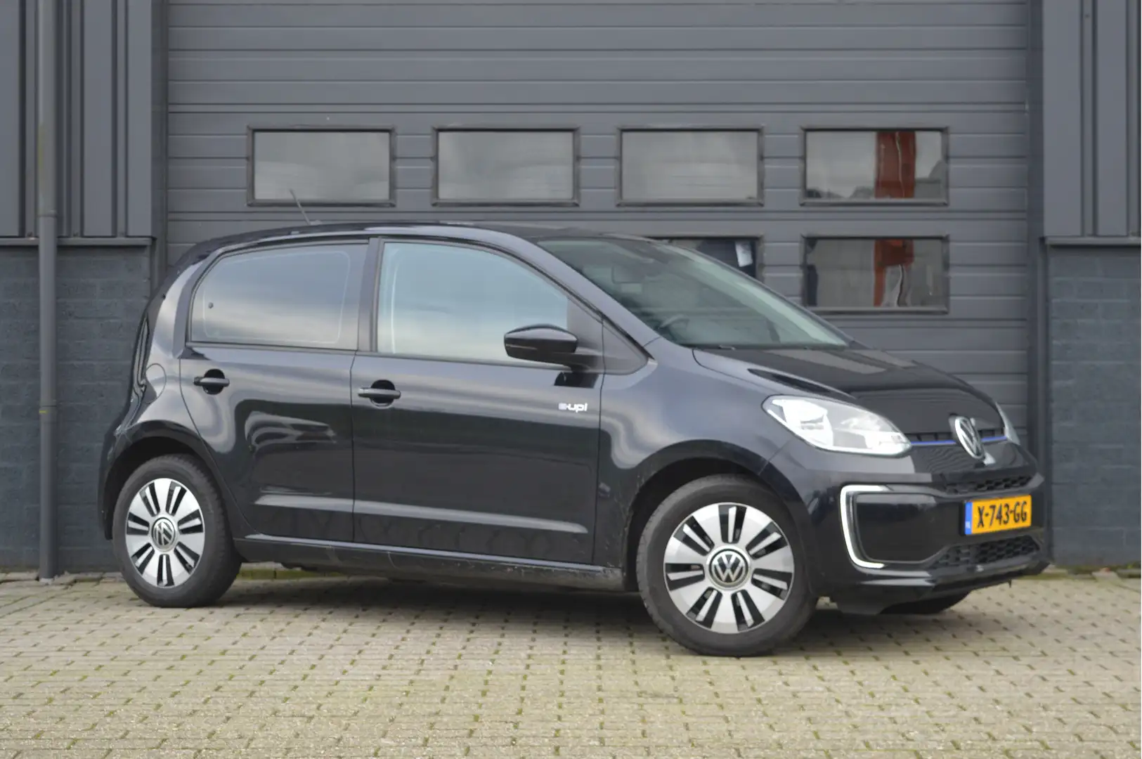 Volkswagen e-up! e-up! INCL. BTW | €2.000,- subsidie Zwart - 1