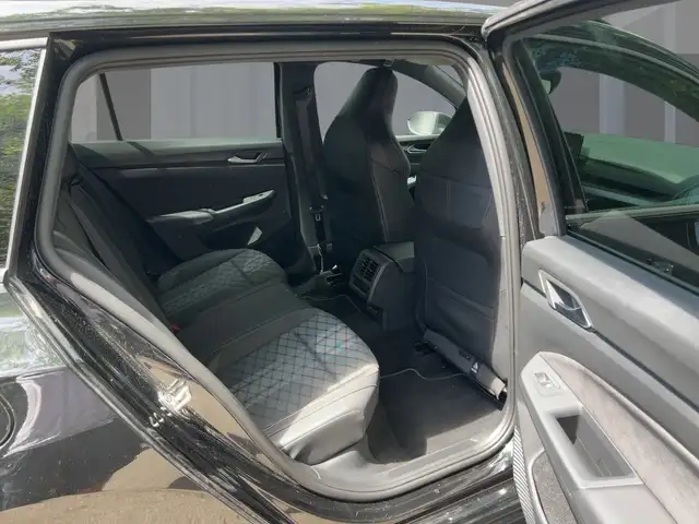 Volkswagen Golf view 9