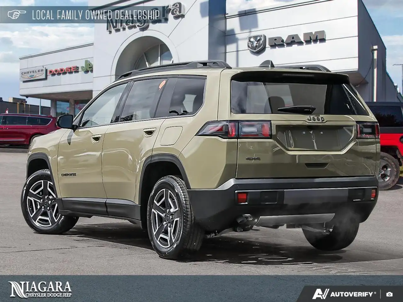 Jeep Cherokee снимка Jeep Cherokee