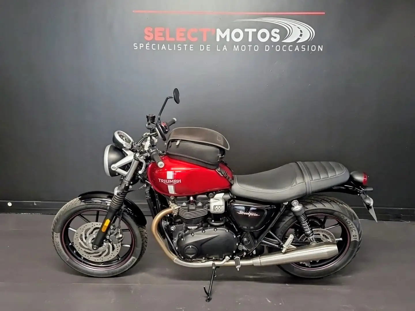 Triumph Street Twin Rood - 2