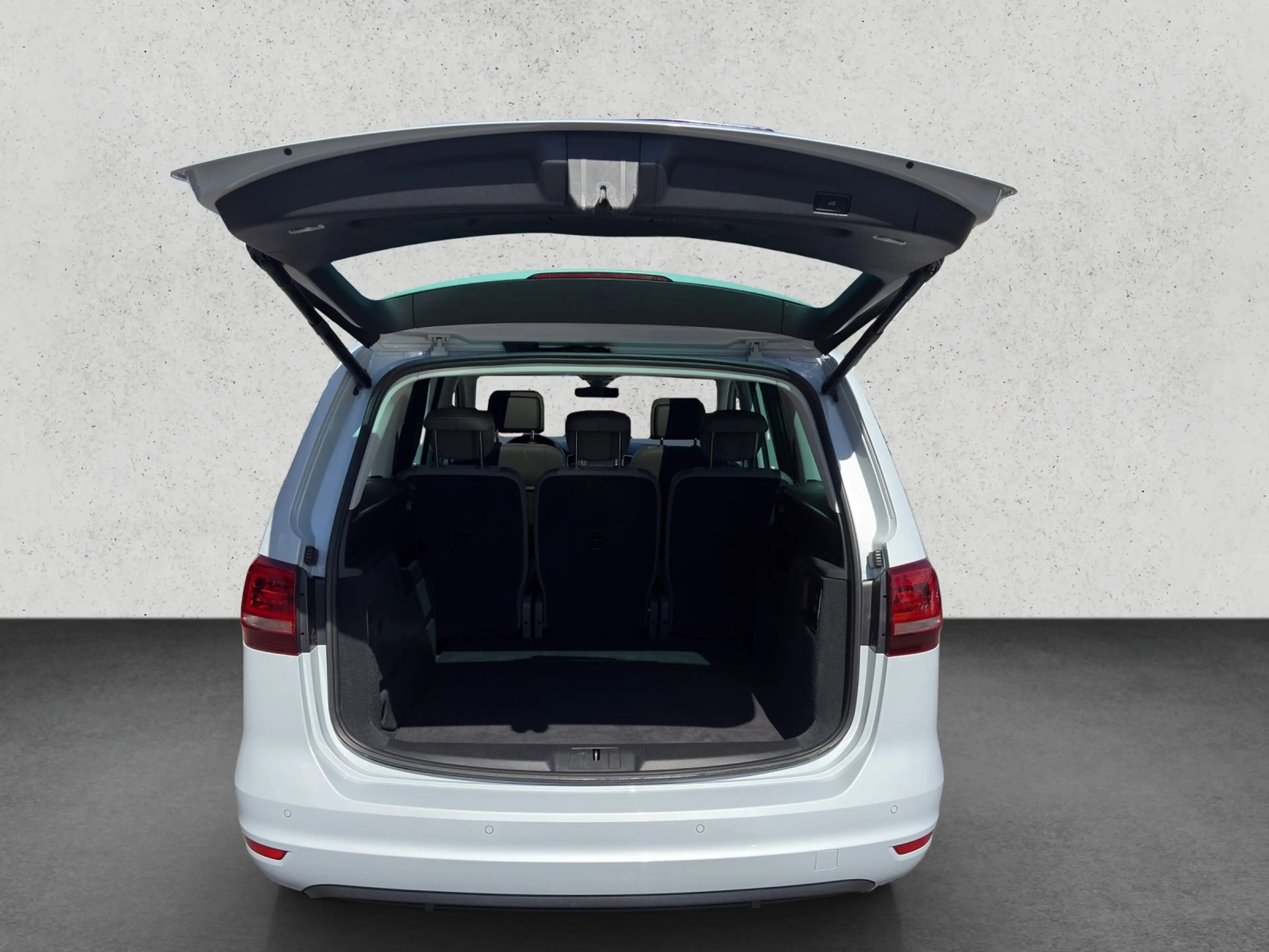 Volkswagen Sharan 2.0 TDI DSG High., Navi, Dach, AHK, Kamera, LED, — photo 11