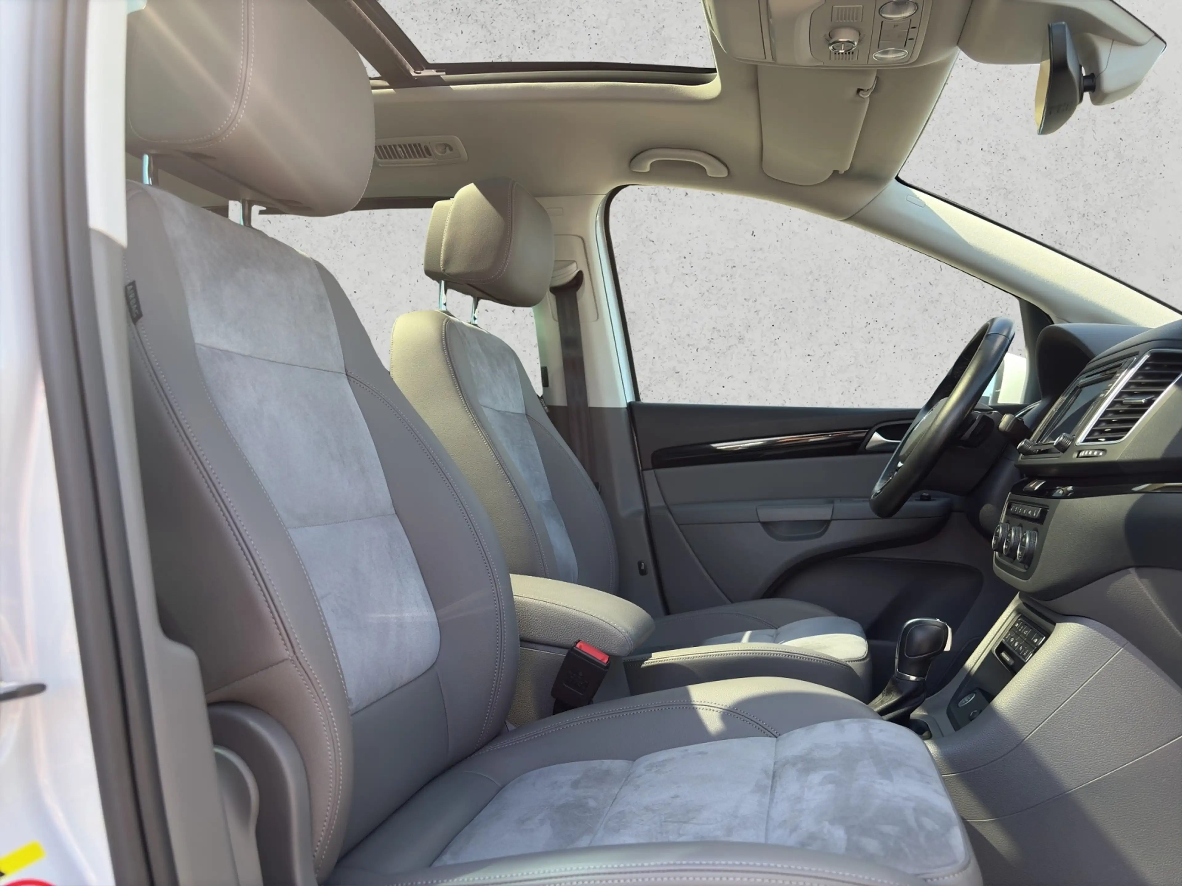 Volkswagen Sharan 2.0 TDI DSG High., Navi, Dach, AHK, Kamera, LED, — photo 12