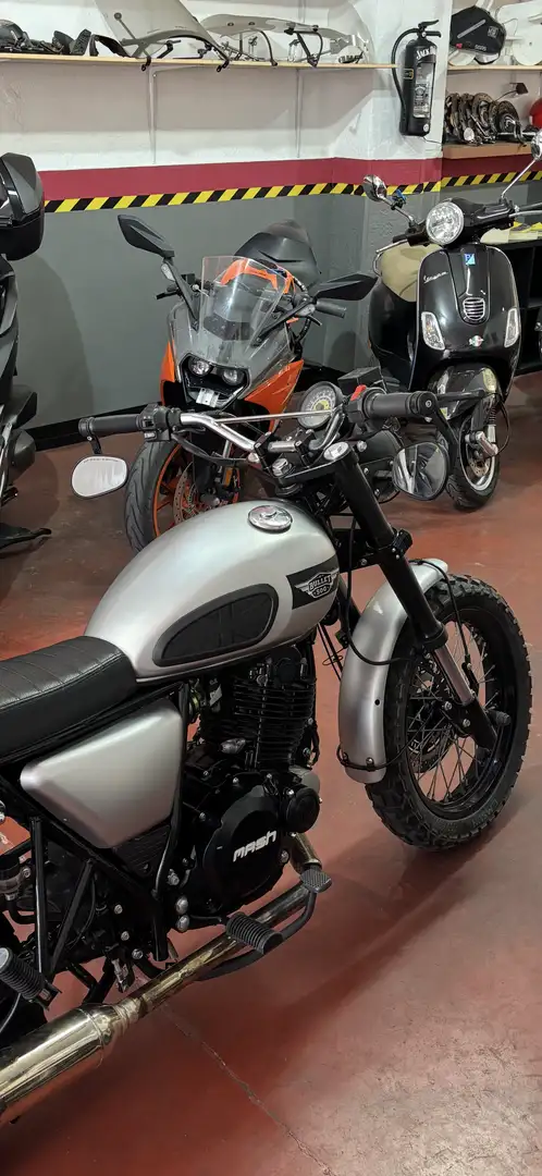 Mash Two Fifty 250 CC Plateado - 2