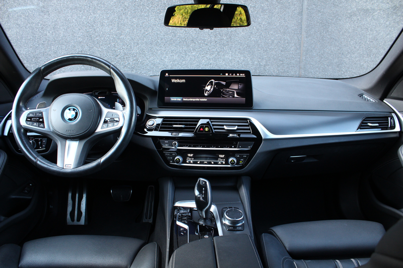 BMW 530 BMW 530e Touring M Sport | Laser | HUD | Driving Assistant Pro | Innovation Pack — photo 19