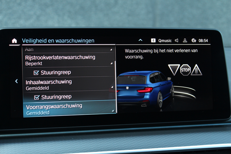 BMW 530 BMW 530e Touring M Sport | Laser | HUD | Driving Assistant Pro | Innovation Pack — photo 32