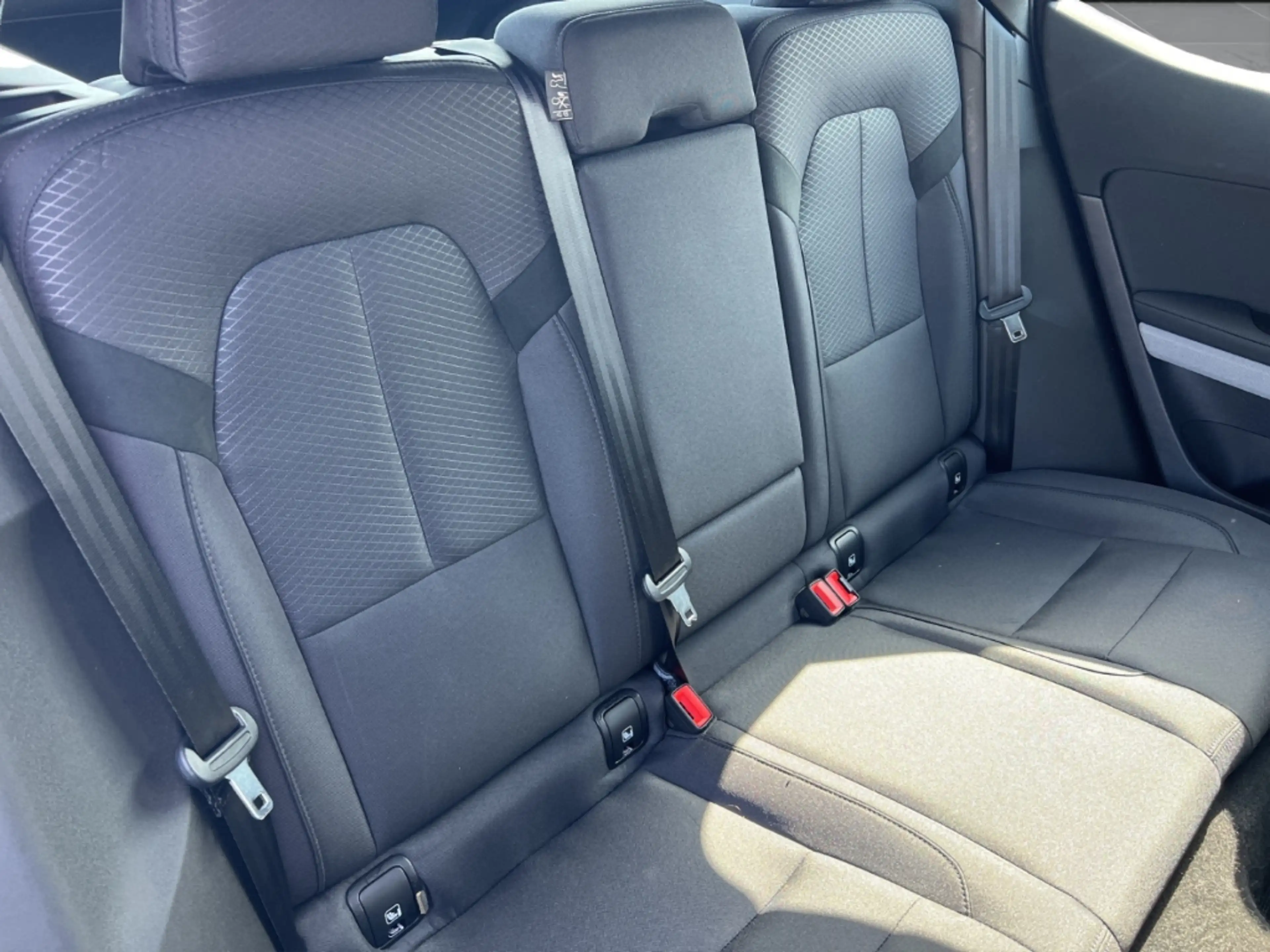 Polestar 2 Long Range Dual/RFK/Keyless/SitzHz/DAB — photo 12