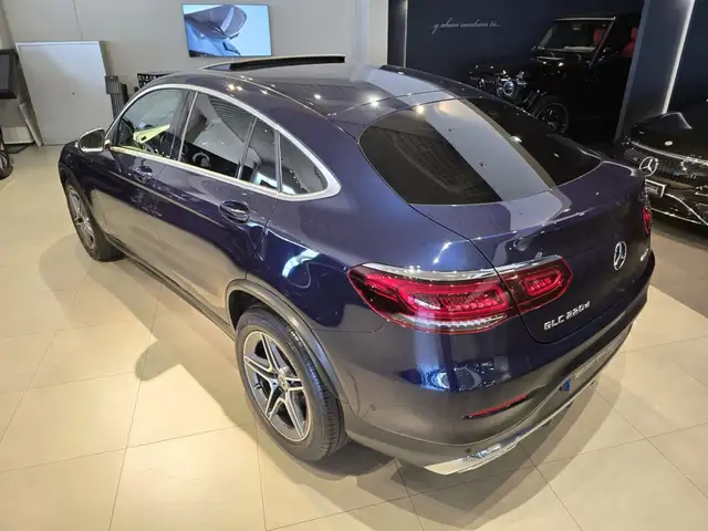 Mercedes-Benz GLC view 11