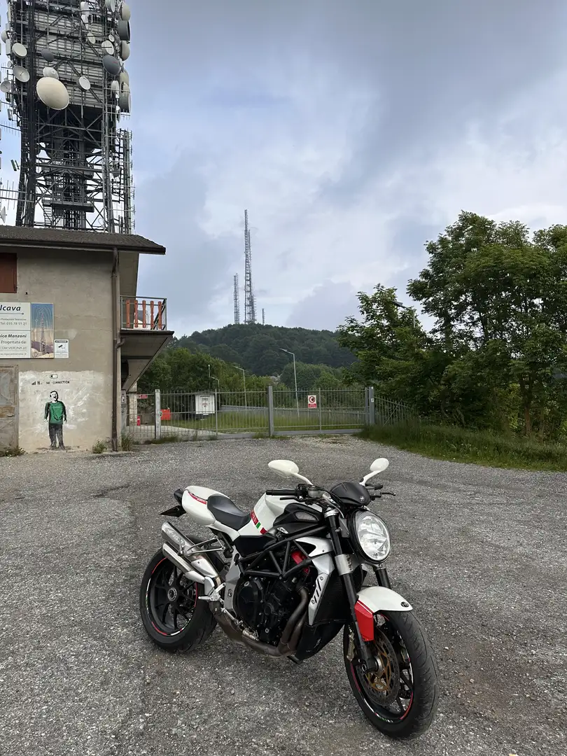 MV Agusta Brutale 910 R hydrogen - 1