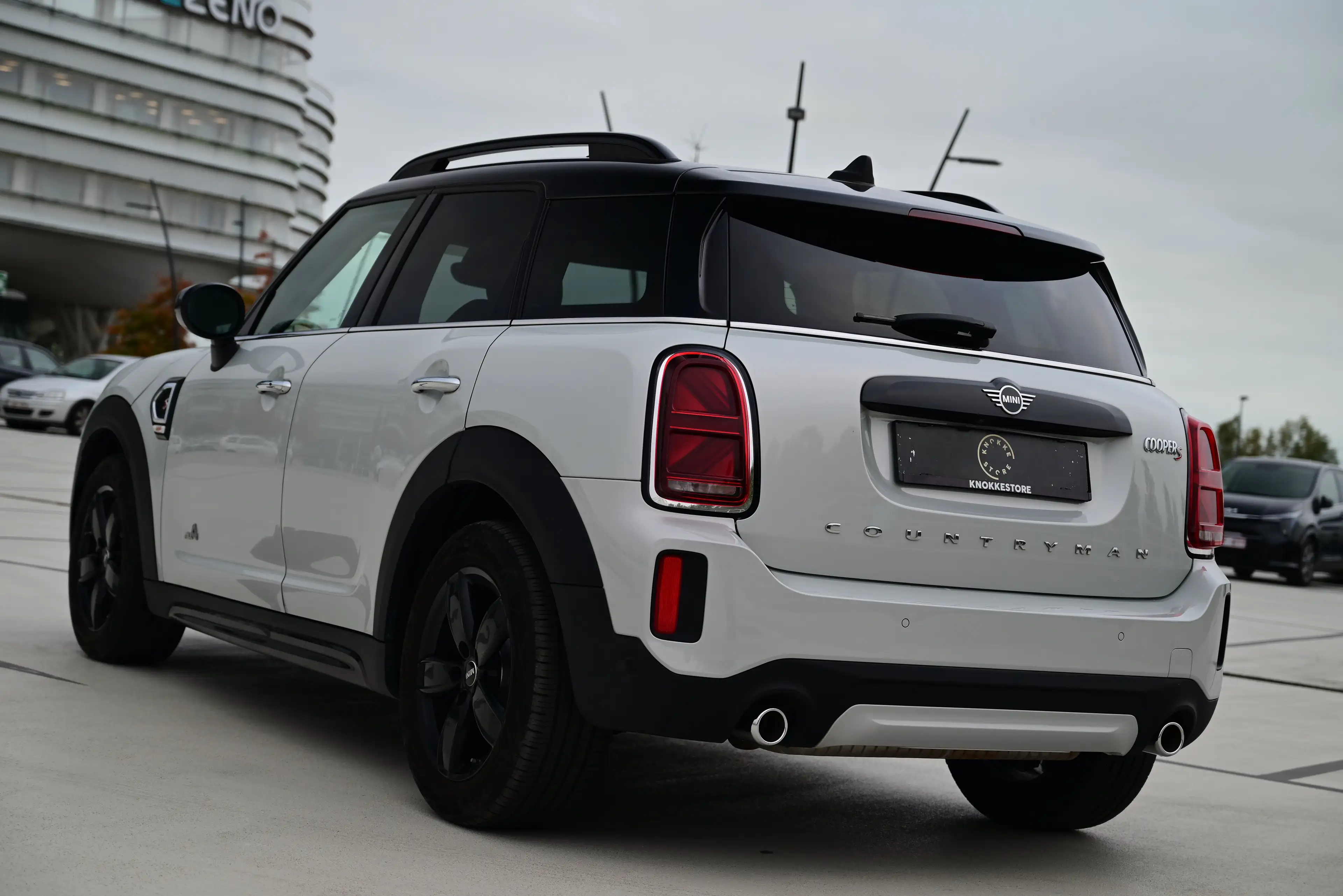 MINI Cooper S Countryman AUT ALL4 / SPORTSEATS / CAMERA / LED / CARPLAY — photo 6