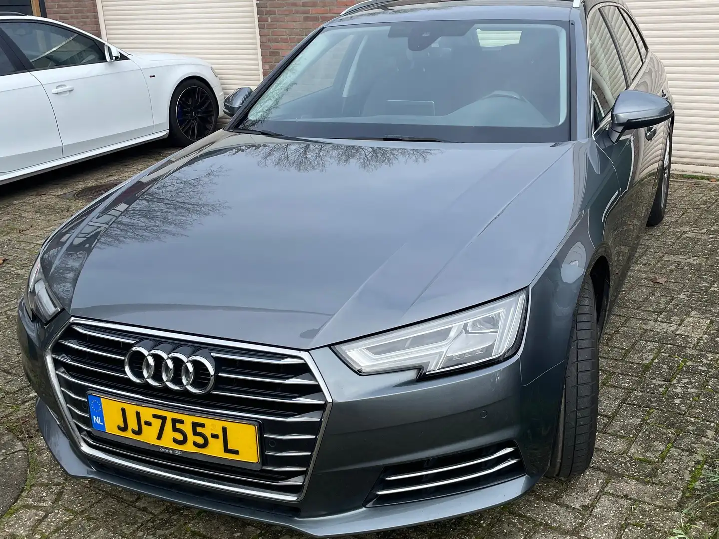 Audi A4 A4 Avant 2.0 TDI Design Pro Line Plus 1e Eigenaar! Grijs - 1