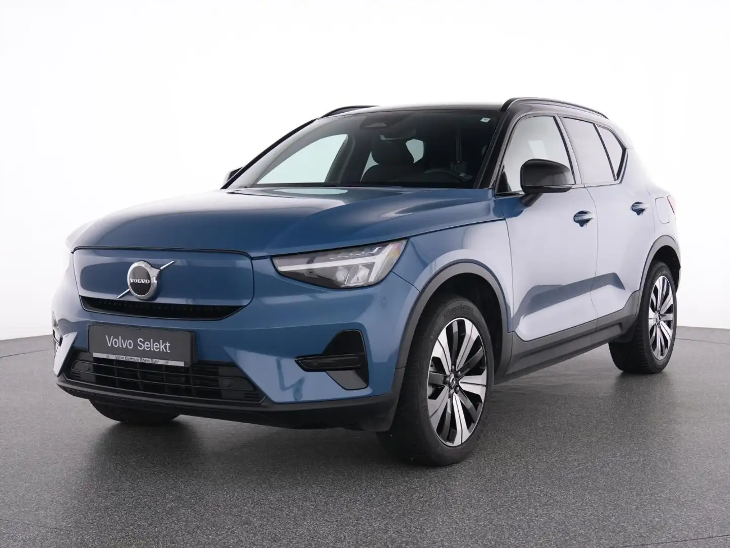 Volvo XC40 PURE ELECTRIC CORE MET+STANDHZ+KAMERA+LM19 Azul - 2