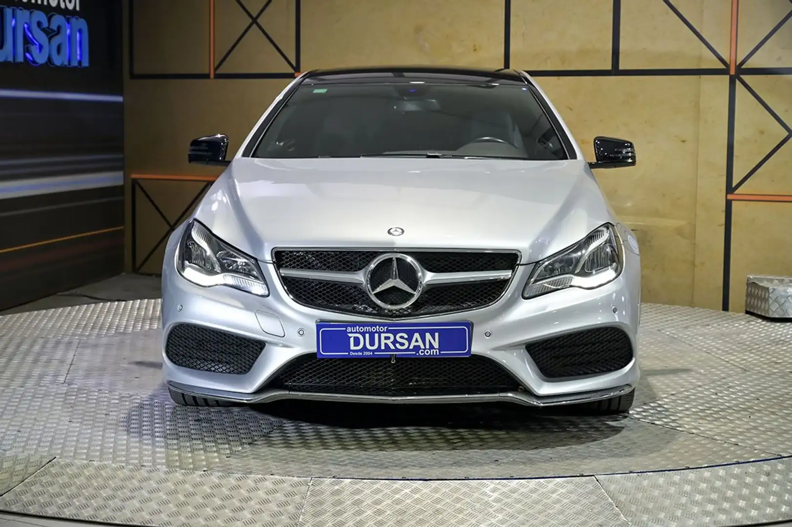 Mercedes-Benz E 220 Coupé 220CDI BE Aut. Grau - 2