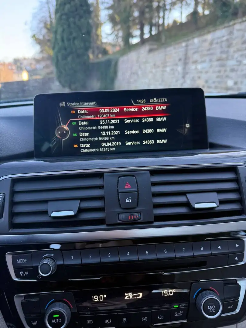 BMW 330 330e iPerformance Luxury Plug-in White - 2