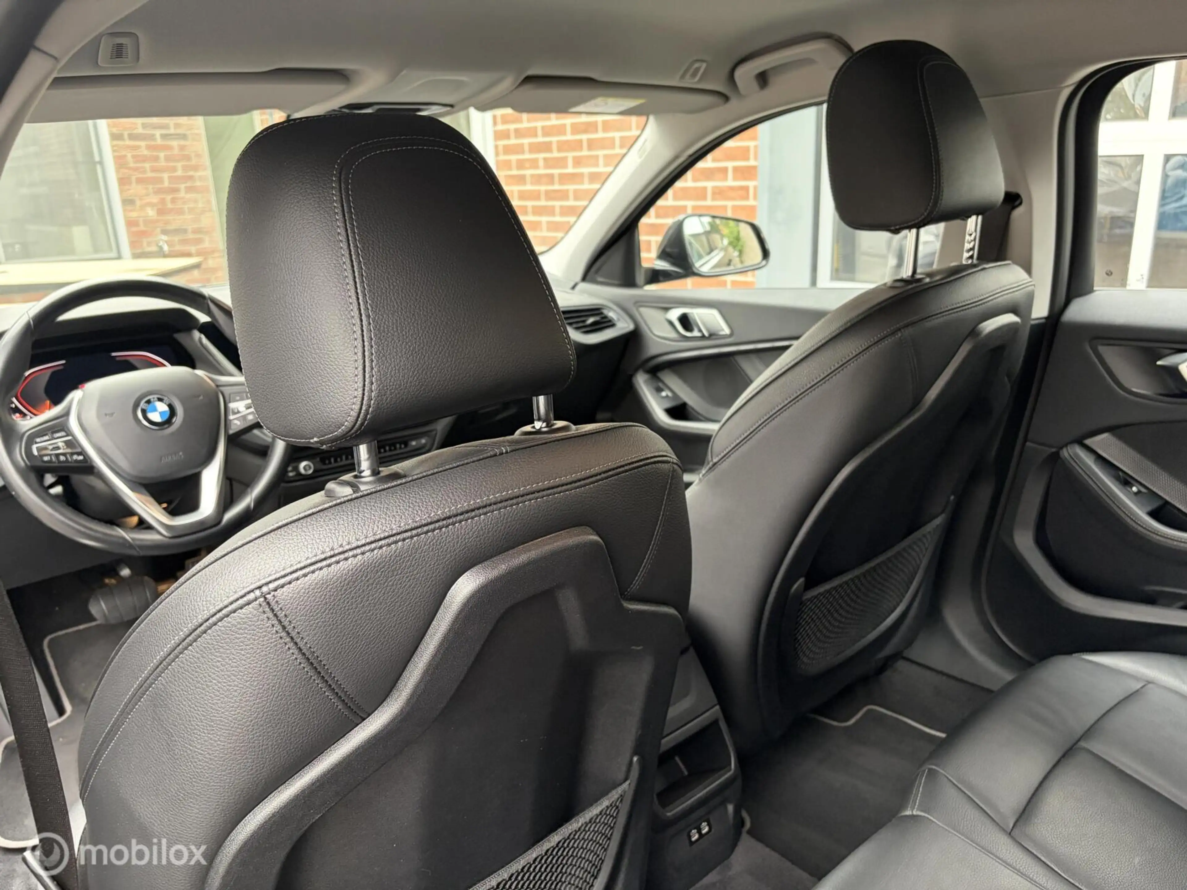 BMW 118 1-serie 118i M Sport Business|Leer|Parkeersensor V — photo 9