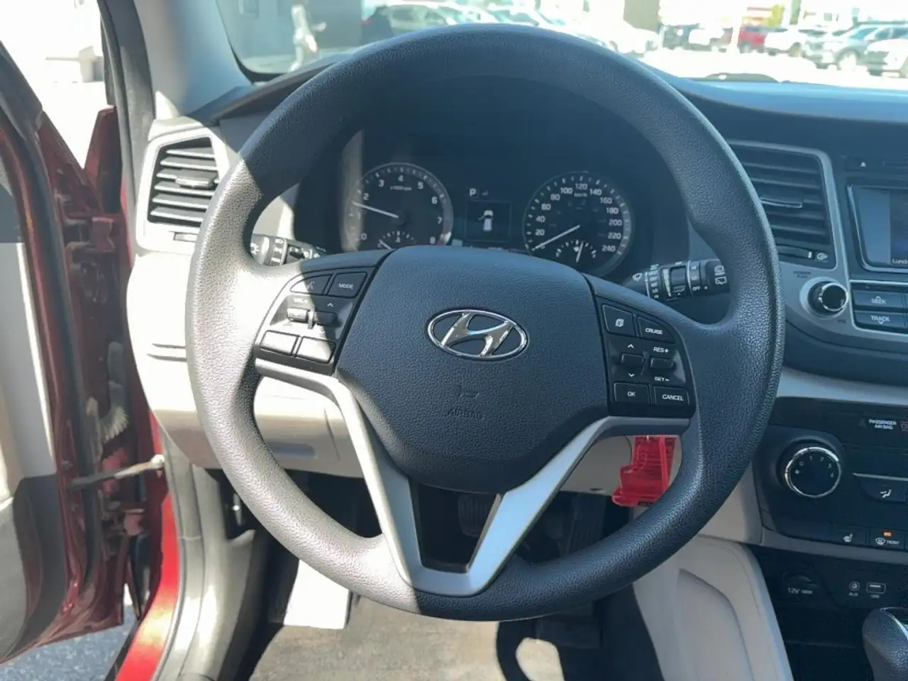 Hyundai TUCSON photo Hyundai TUCSON