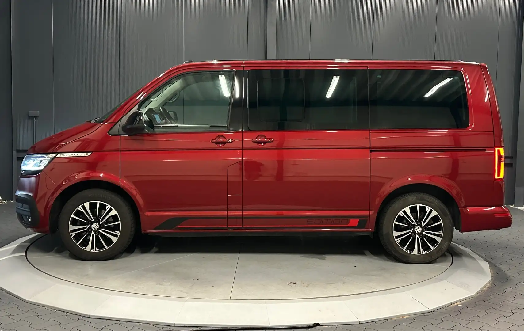 Volkswagen T6.1 Multivan Edition *AHK*KAMERA*DigCock*NAVI*el.Klappe*CarPlay Rouge - 2