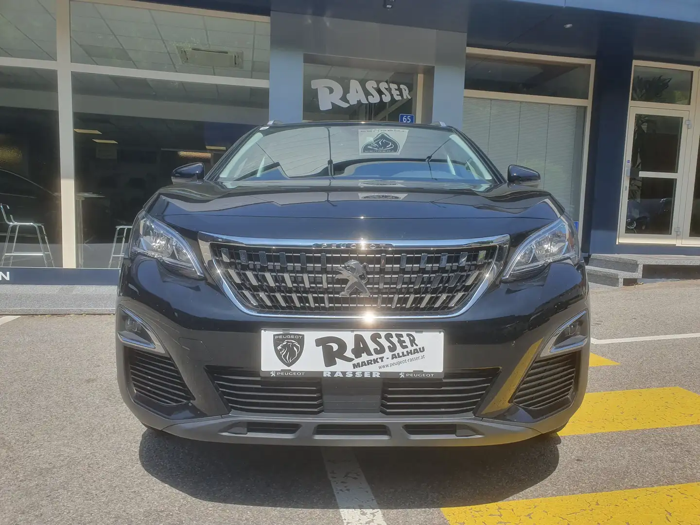 Peugeot 3008 3008 1,5 BlueHDi 130 Automatik Schwarz - 1
