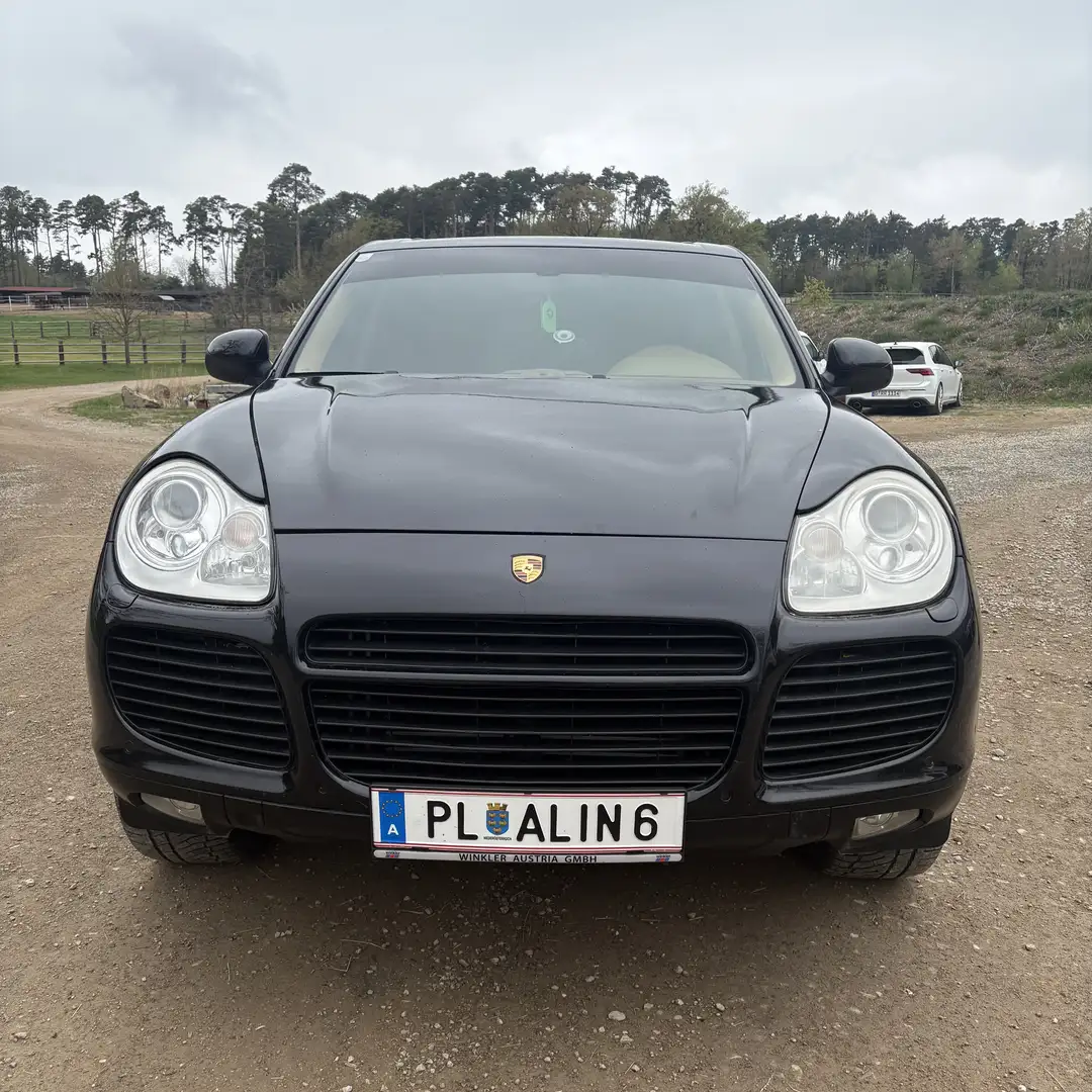Porsche Cayenne S Tiptronic - 1
