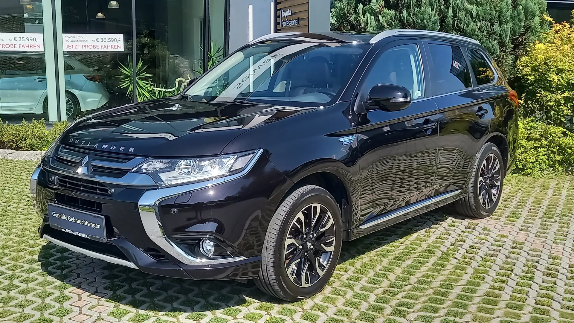Mitsubishi Outlander Outlander 2,0 PHEV Instyle Nero - 1