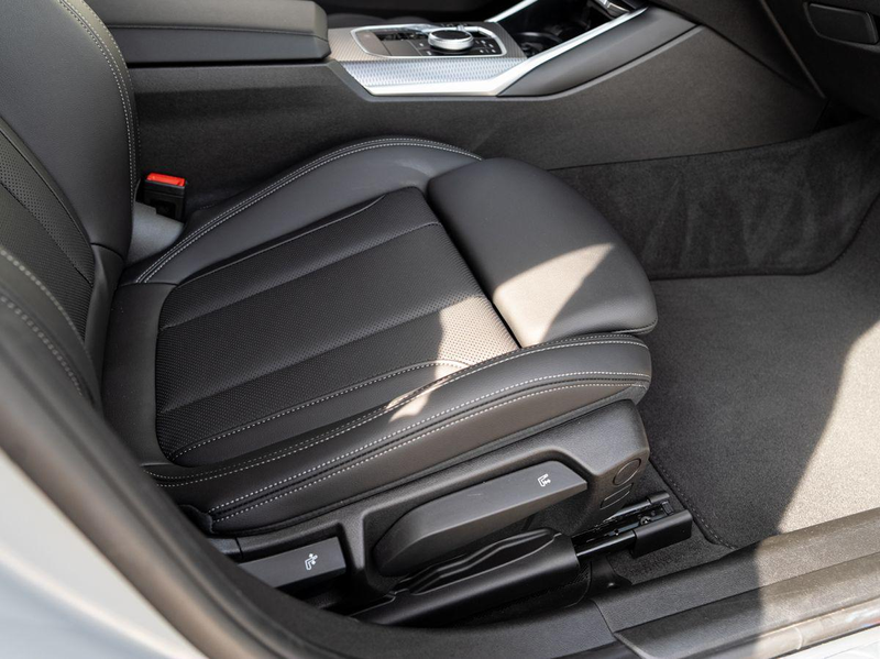 BMW 330 d xDrive Lim M-Sport AHK GSD ACC ParkA AkGlas — photo 14