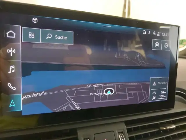 Audi Q5 view 11