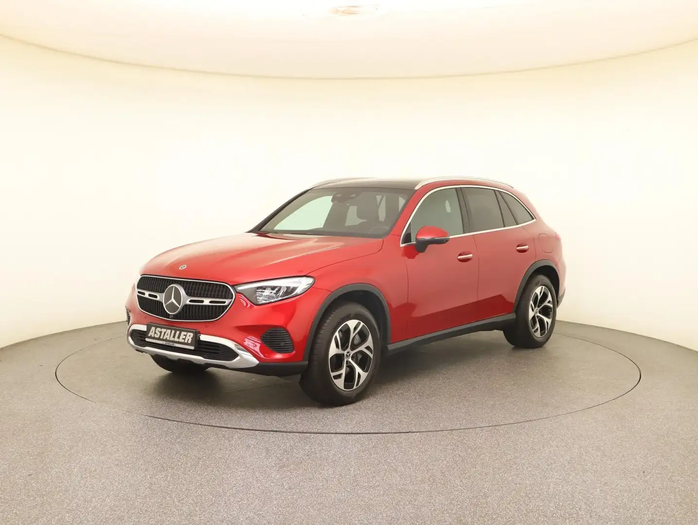 Mercedes-Benz GLC 300 e 4M Avantgarde 2x Distro+Pano+HUD+360° Rot - 2