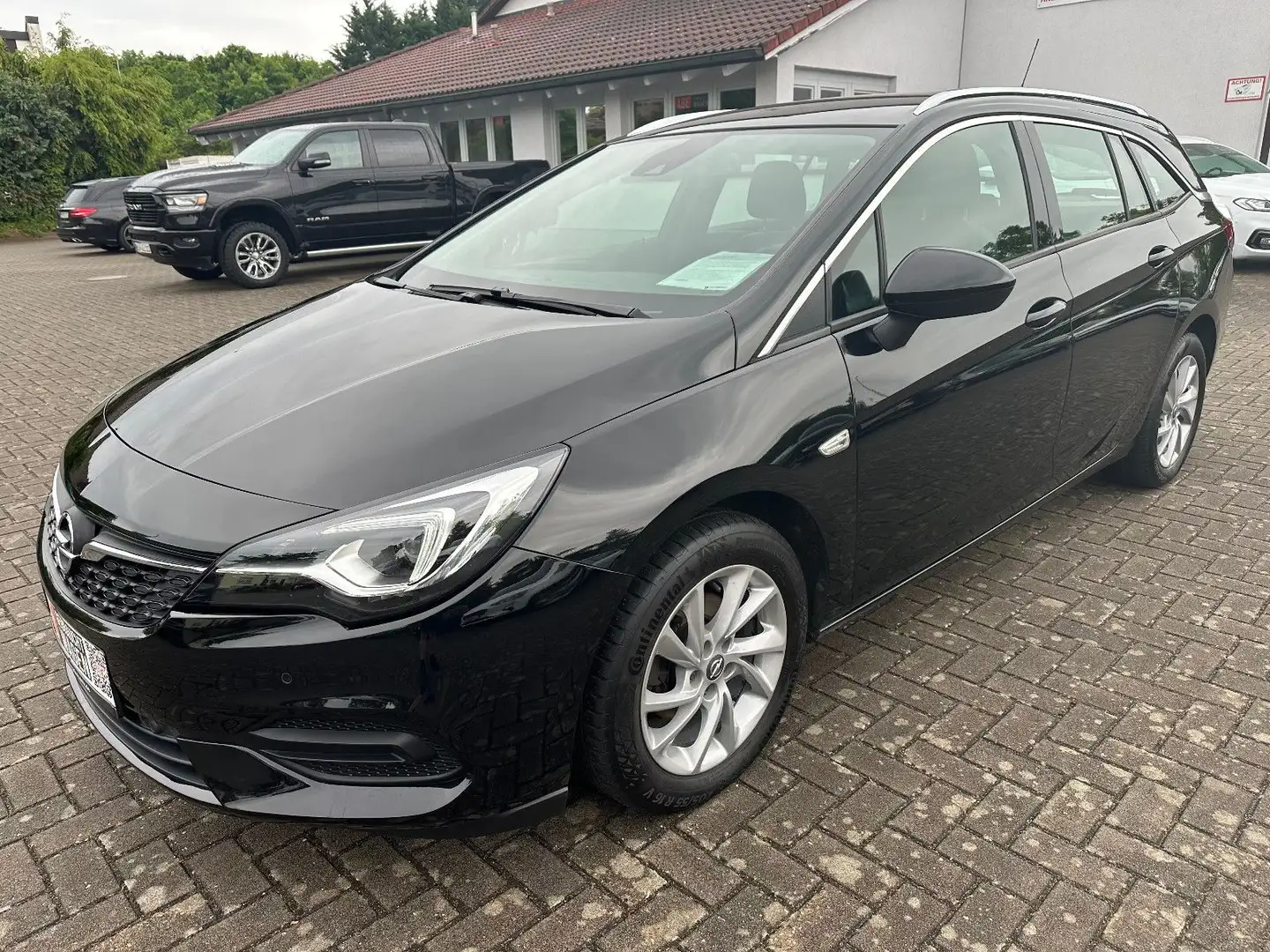Opel Astra K Sports Tourer 1.5D Elegance LED AHK BLIS Schwarz - 1
