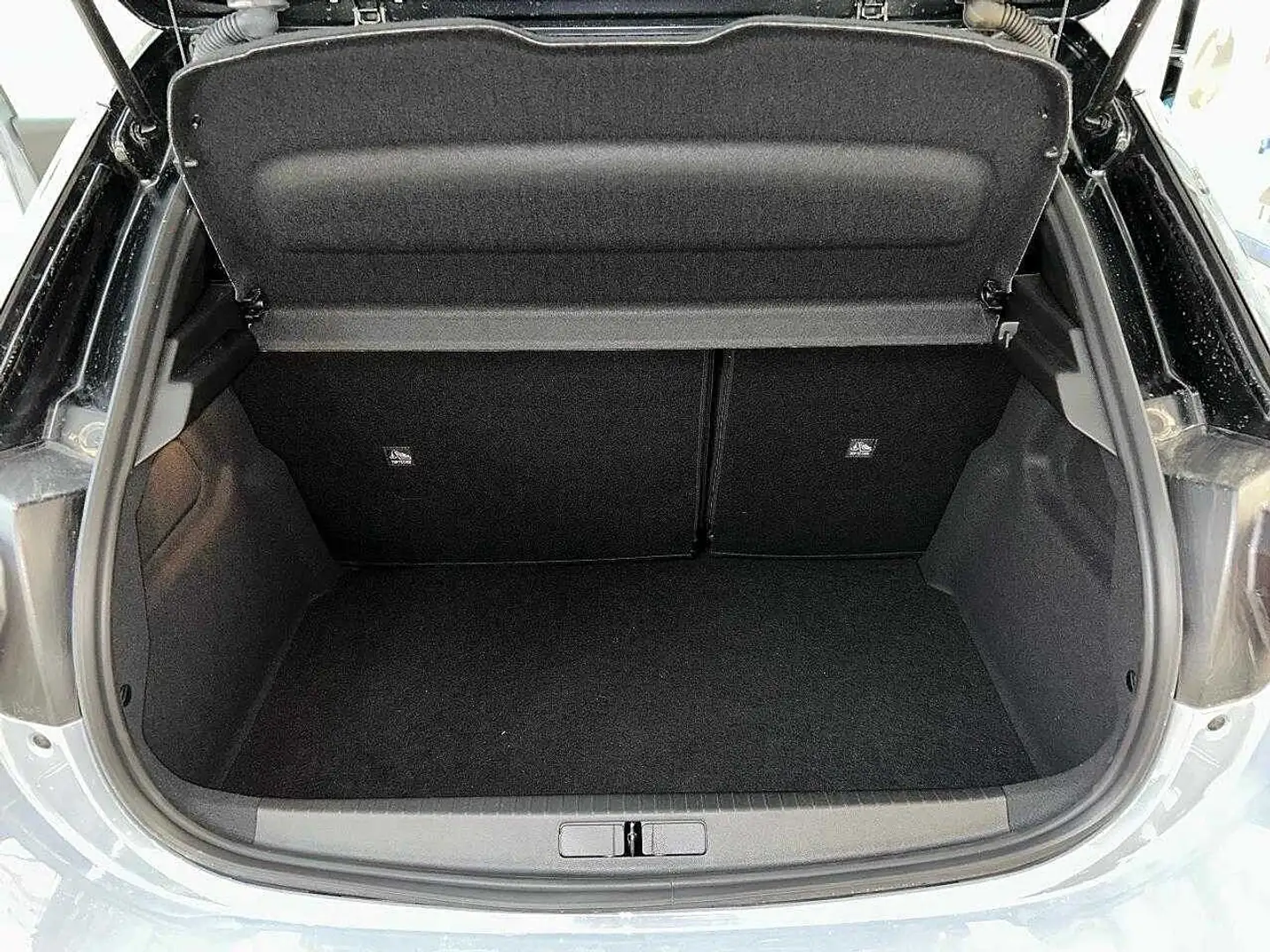 Opel Corsa 5-Türer 1.2 Direct Injection Turbo GS Grau - 2