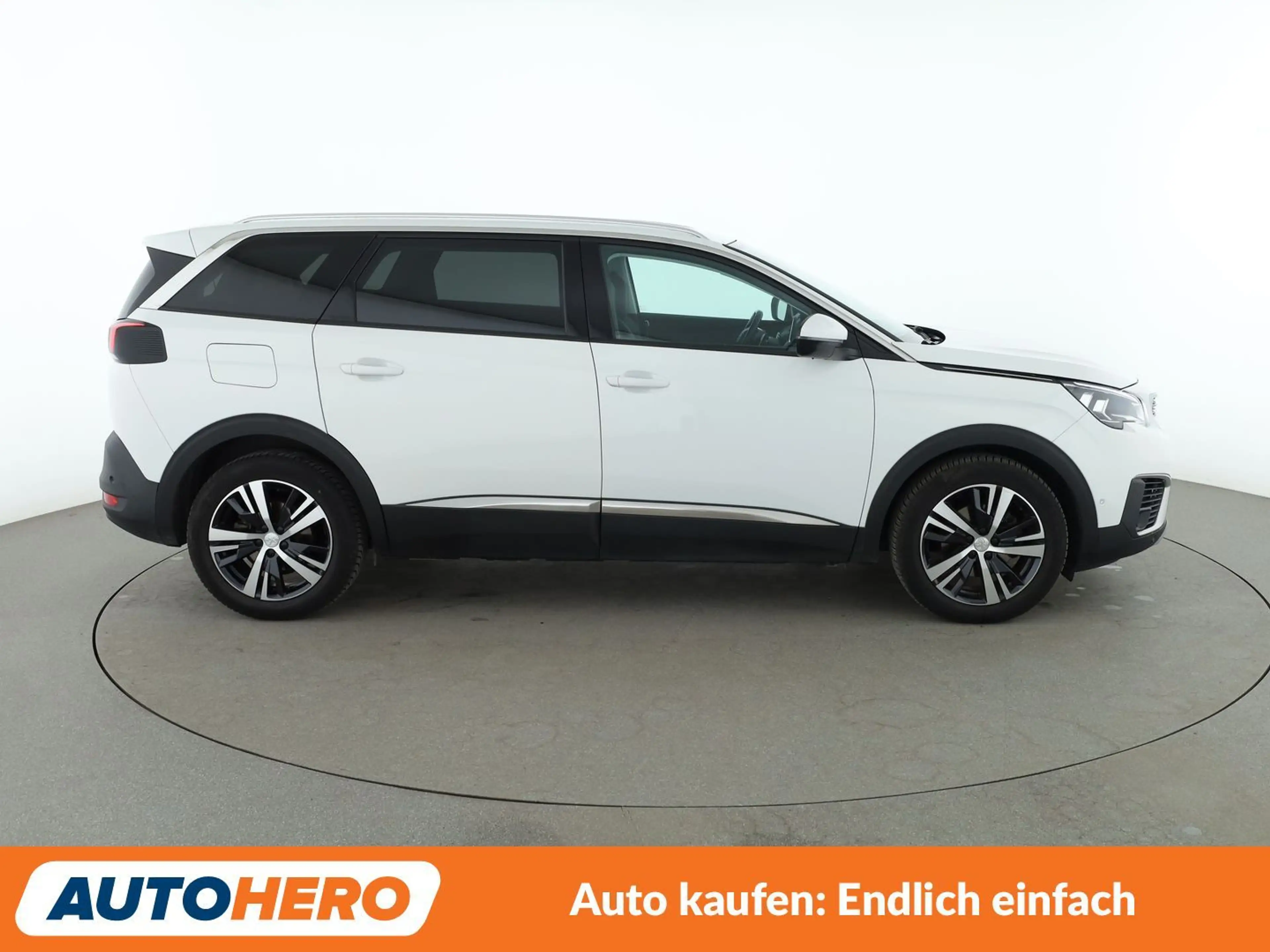 Peugeot 5008 1.5 Blue-HDi Allure Aut*NAVI*TEMPO*CAM*PDC*SHZ* — photo 7