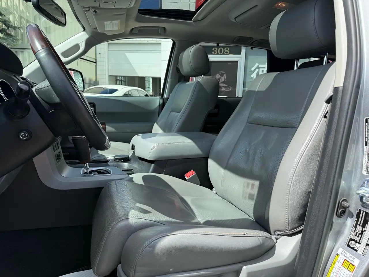 Toyota Sequoia fotografie Toyota Sequoia