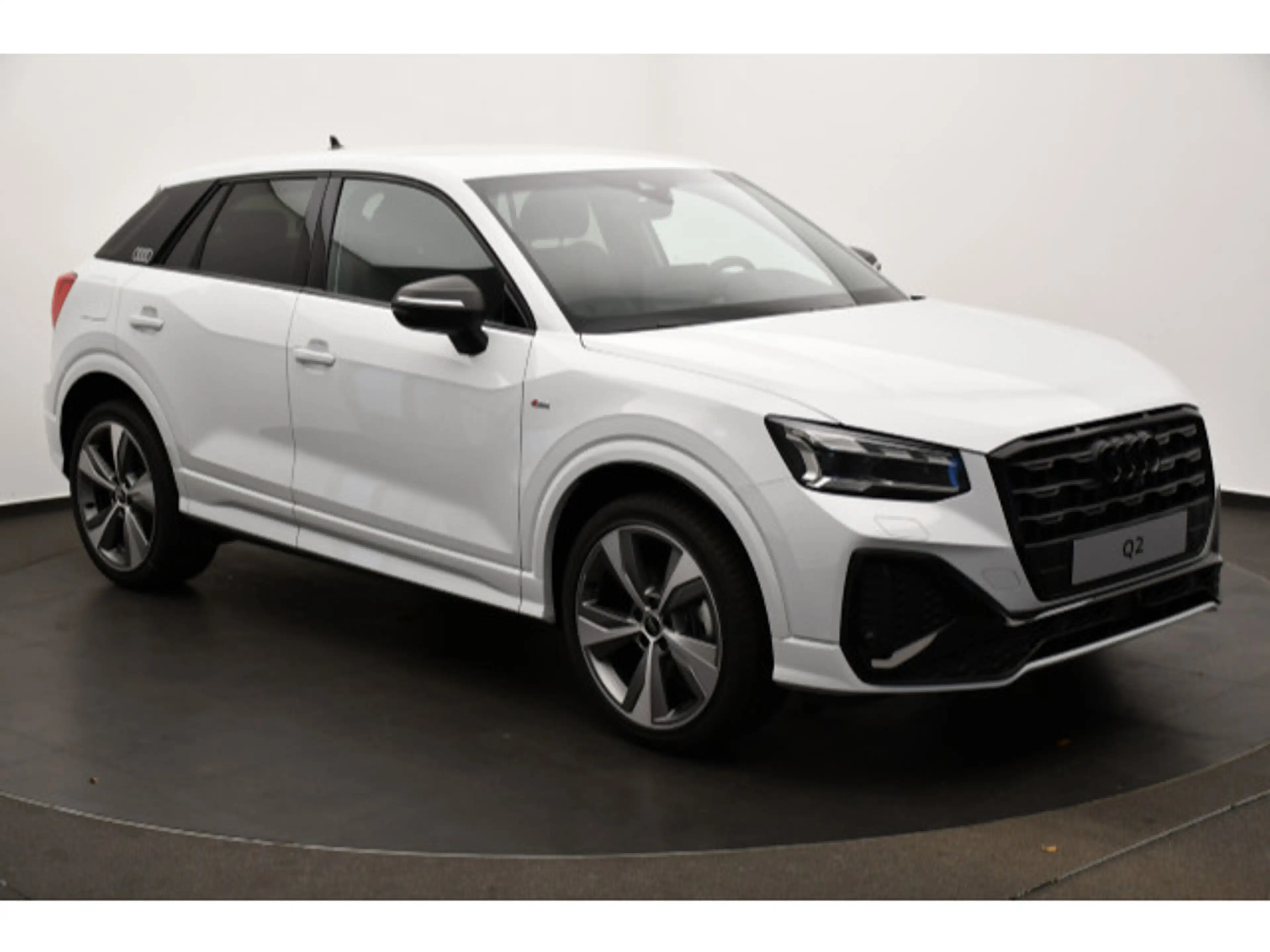 Audi Q2 35 TFSI S-tronic S line AHK/Rückkam — photo 15