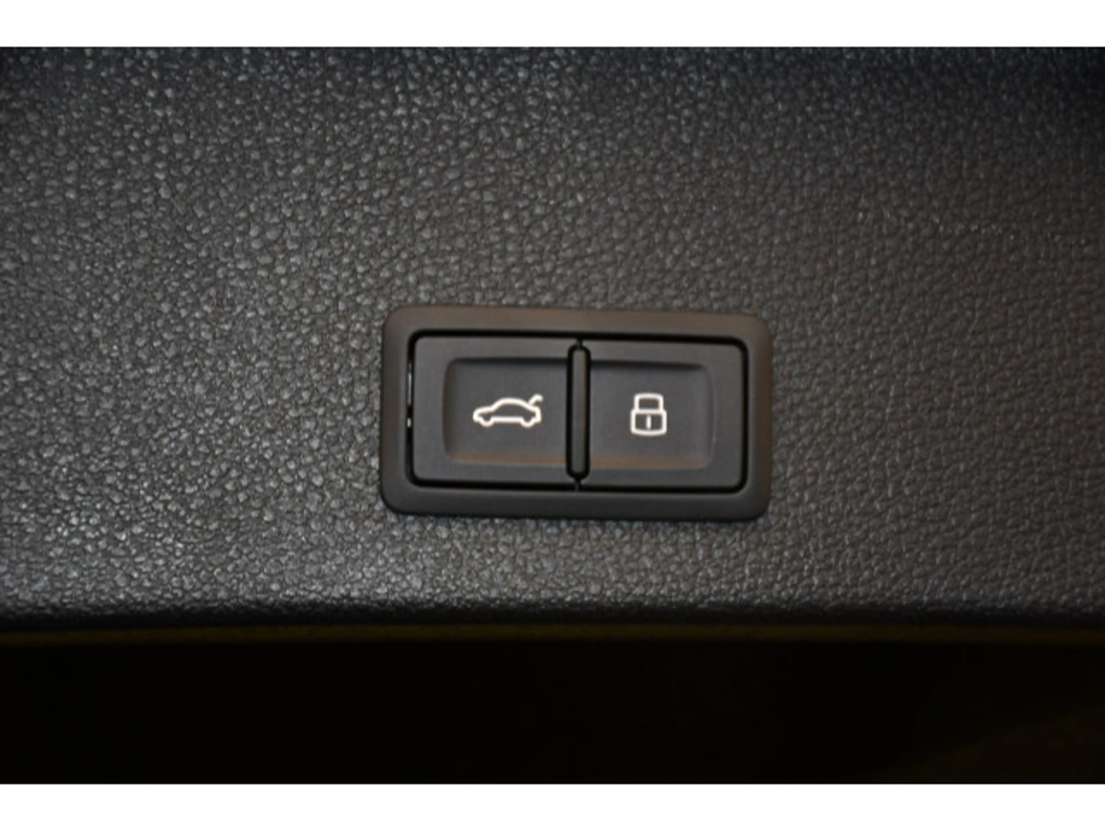 Audi Q2 35 TFSI S-tronic S line AHK/Rückkam — photo 12