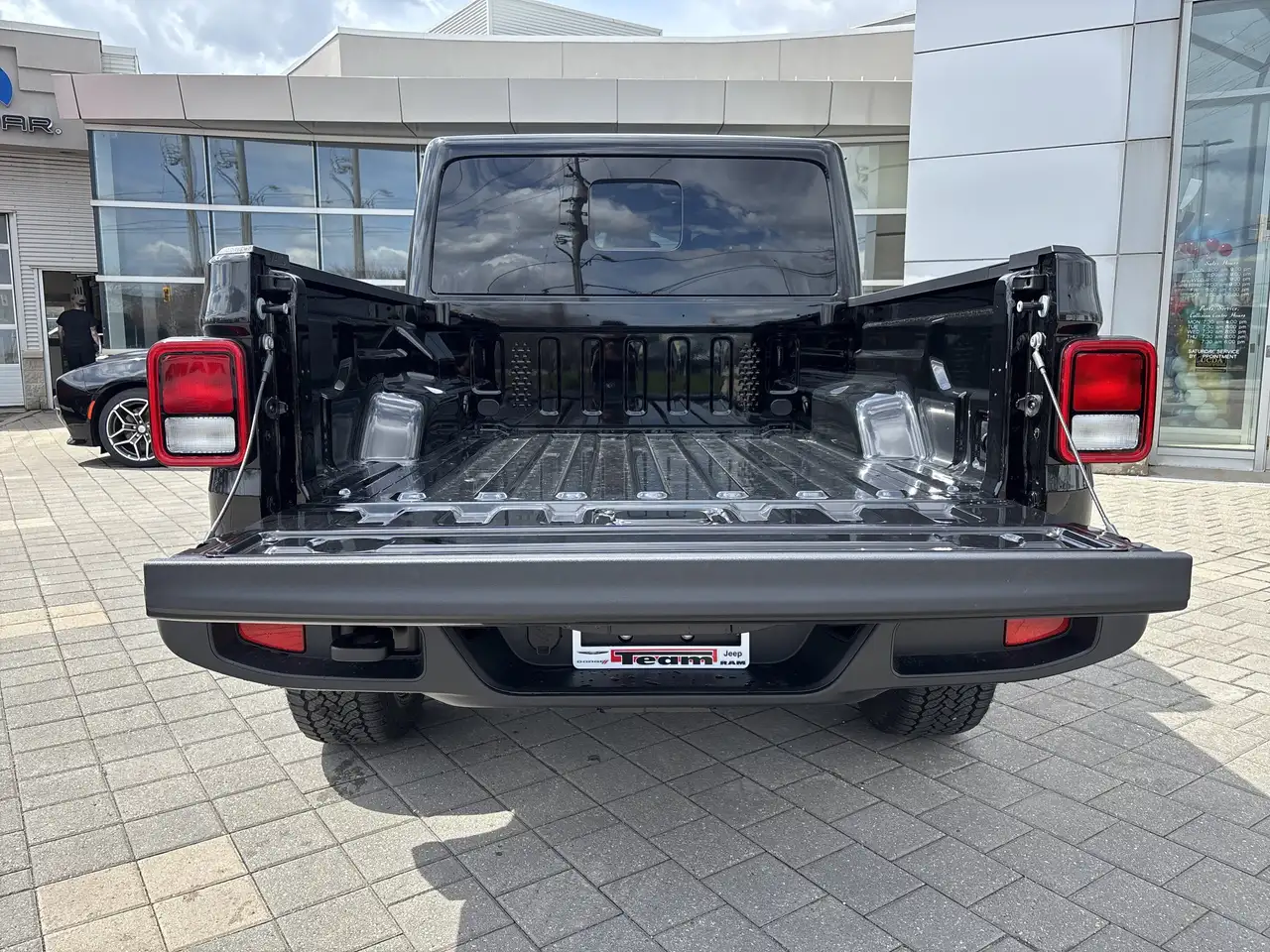 Jeep Gladiator снимка Jeep Gladiator