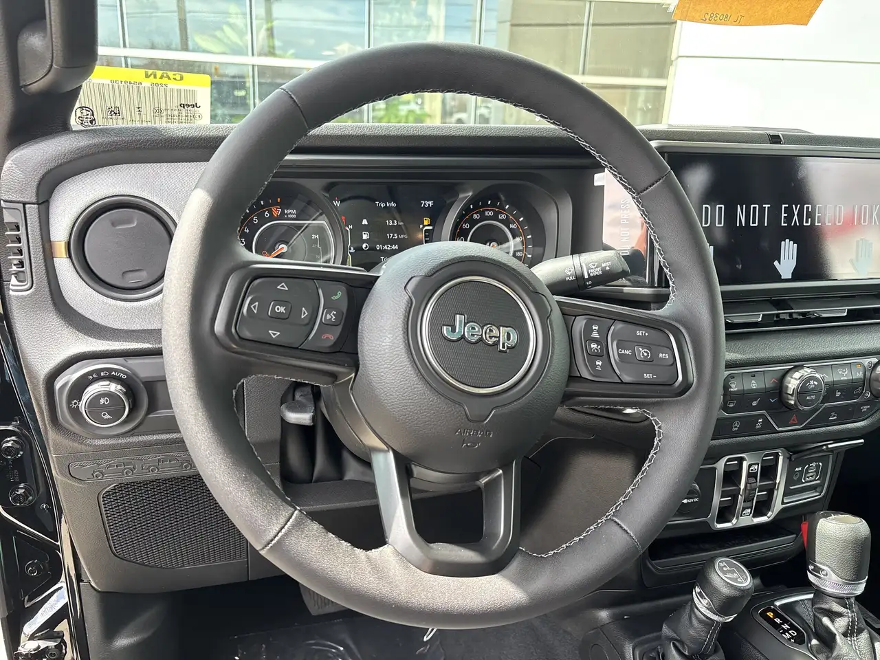 Jeep Gladiator снимка Jeep Gladiator