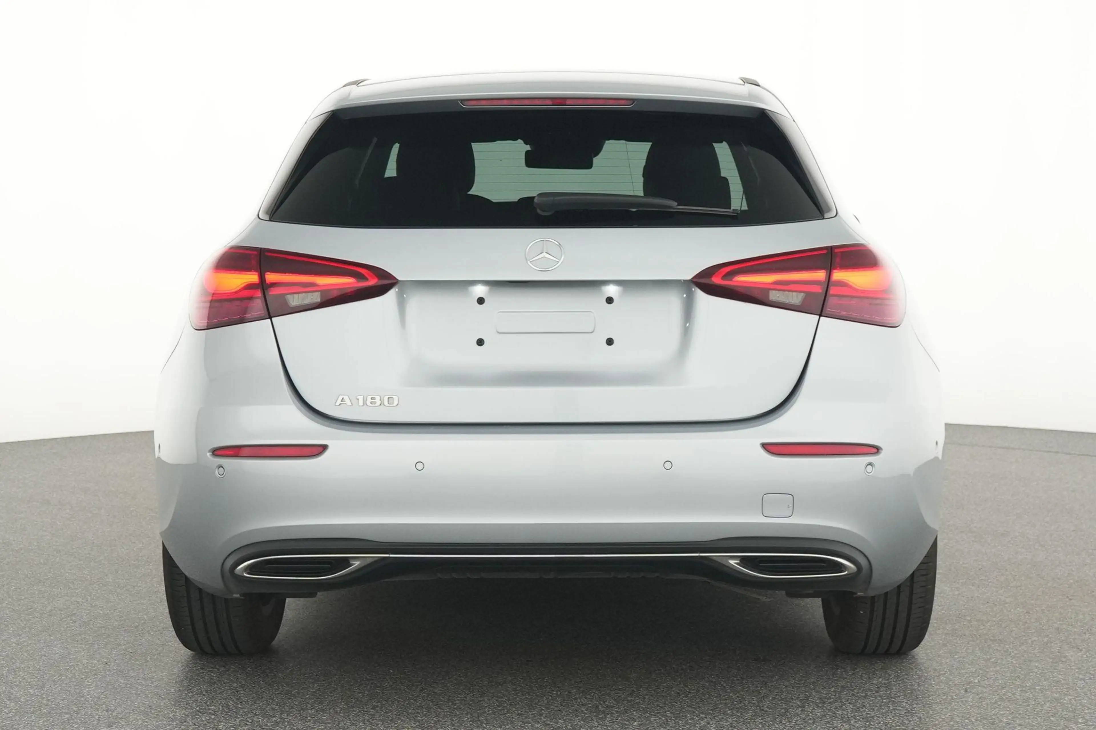 Mercedes-Benz A 180 Luxury Line — photo 7