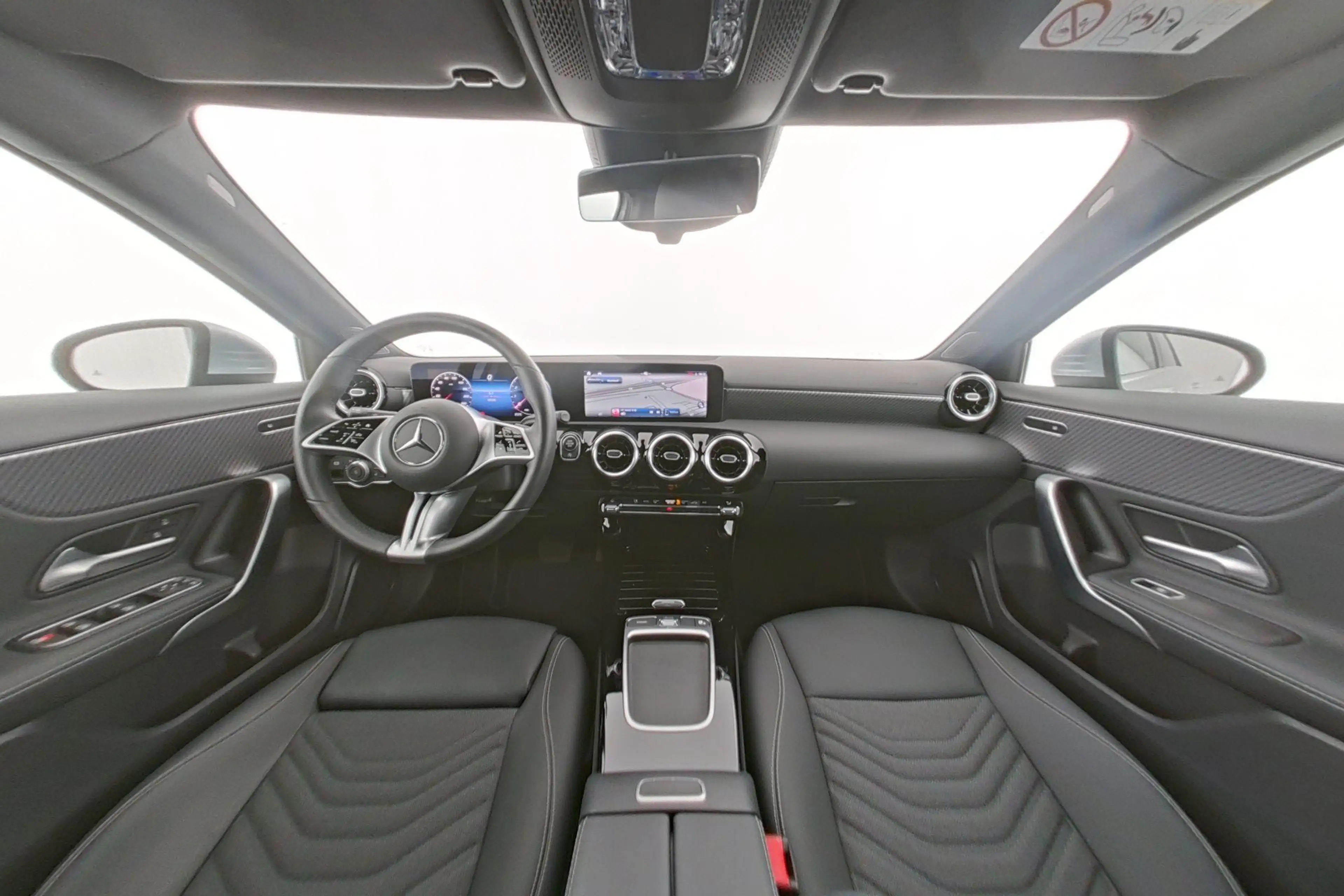 Mercedes-Benz A 180 Luxury Line — photo 12