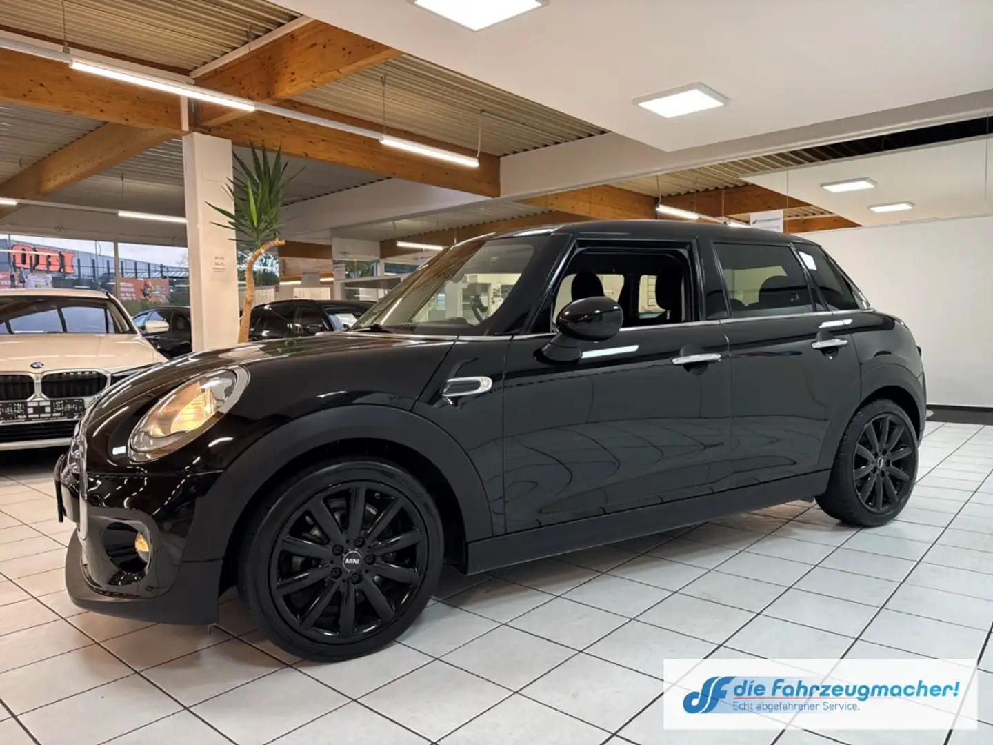 MINI Cooper Mehrzonenklima Ambientebeleuchtung SHZ Keyless Reg Zwart - 2