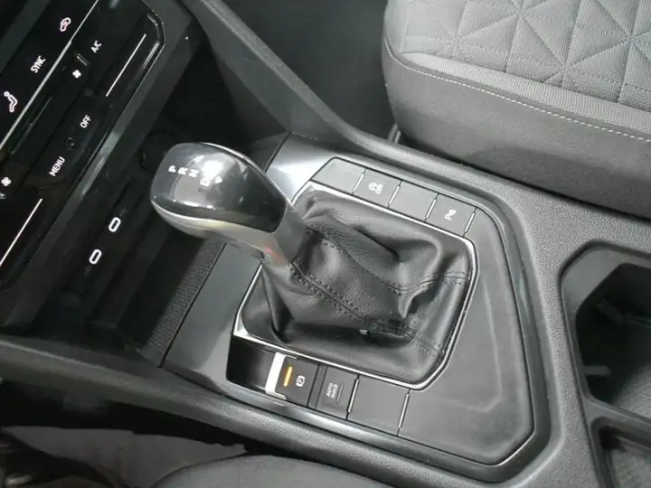 Volkswagen Tiguan Life 2.0 TDI (2021) 2021, foto 17