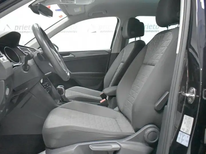 Volkswagen Tiguan Life 2.0 TDI (2021) 2021, foto 9