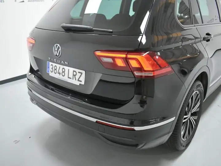 Volkswagen Tiguan Life 2.0 TDI (2021) 2021, foto 36