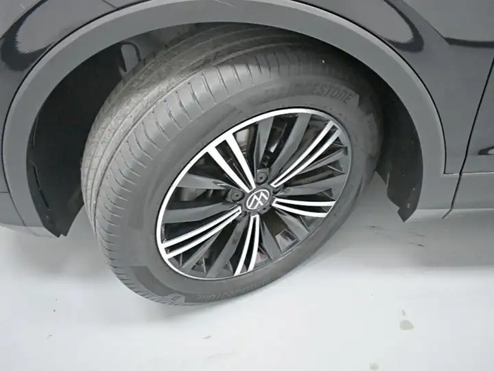 Volkswagen Tiguan Life 2.0 TDI (2021) 2021, foto 44