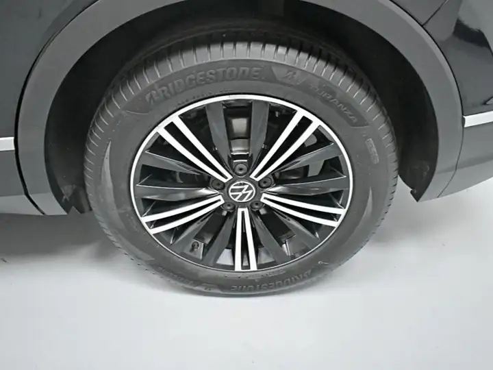 Volkswagen Tiguan Life 2.0 TDI (2021) 2021, foto 6