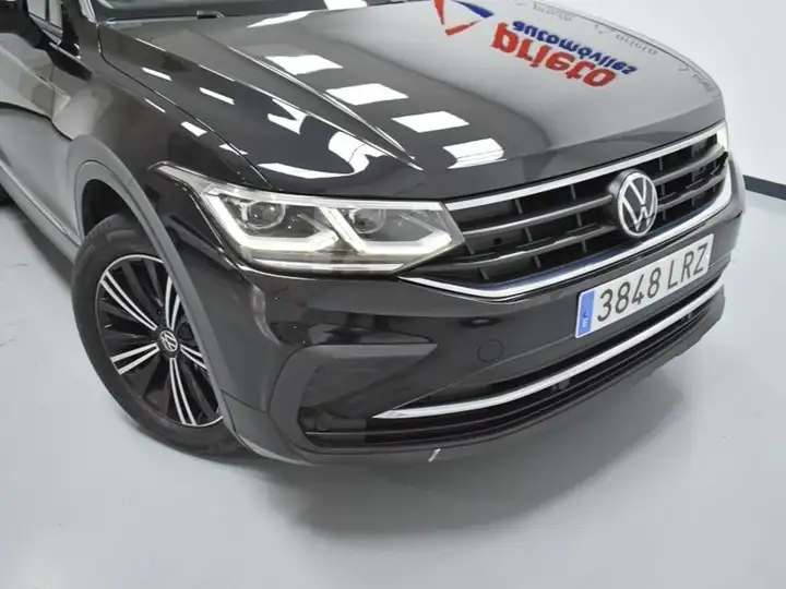 Volkswagen Tiguan Life 2.0 TDI (2021) 2021, foto 37