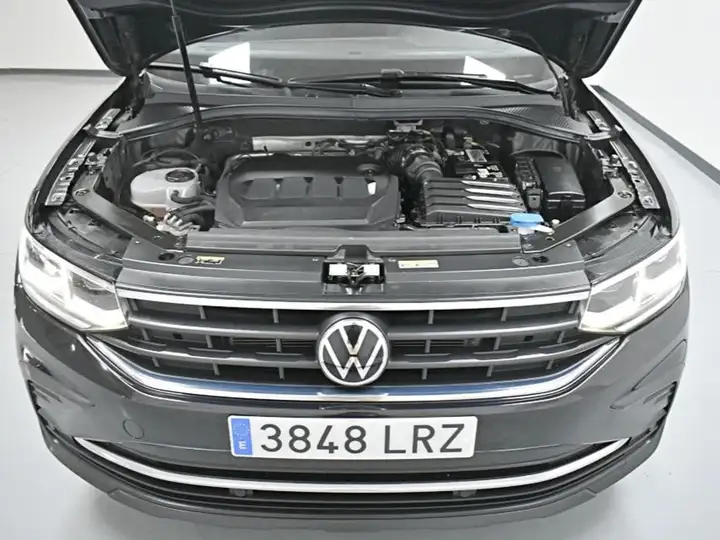 Volkswagen Tiguan Life 2.0 TDI (2021) 2021, foto 41