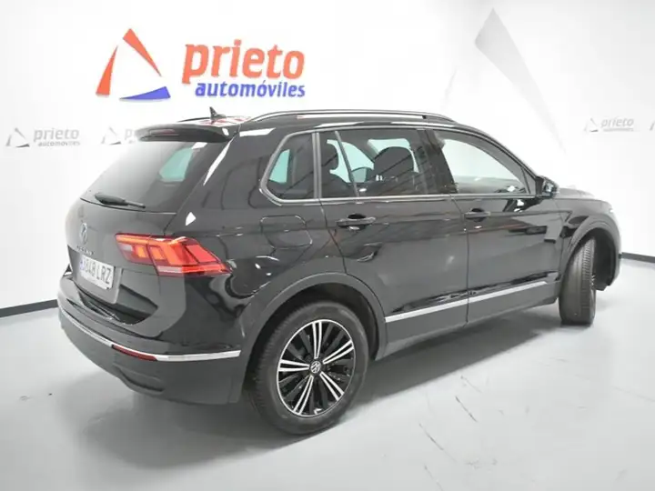 Volkswagen Tiguan Life 2.0 TDI (2021) 2021, foto 33