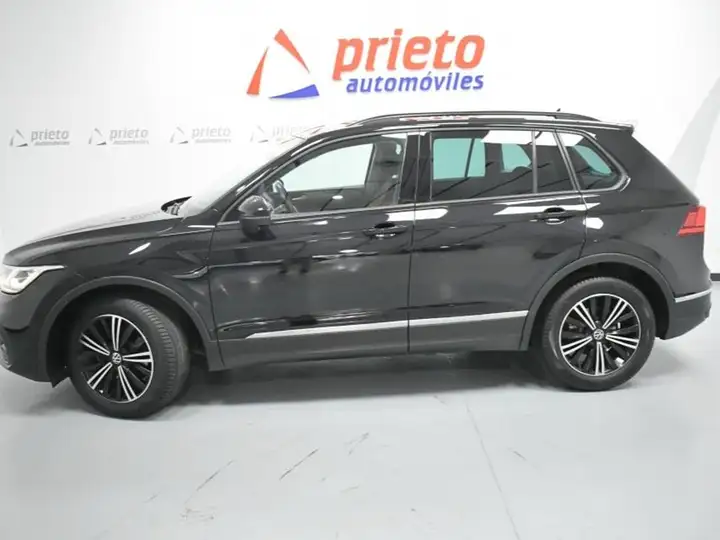 Volkswagen Tiguan Life 2.0 TDI (2021) 2021, foto 2